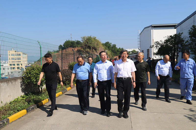 內(nèi)蒙古自治區(qū)人大常委會(huì)來我司開展工會(huì)勞動(dòng)法律監(jiān)督調(diào)研